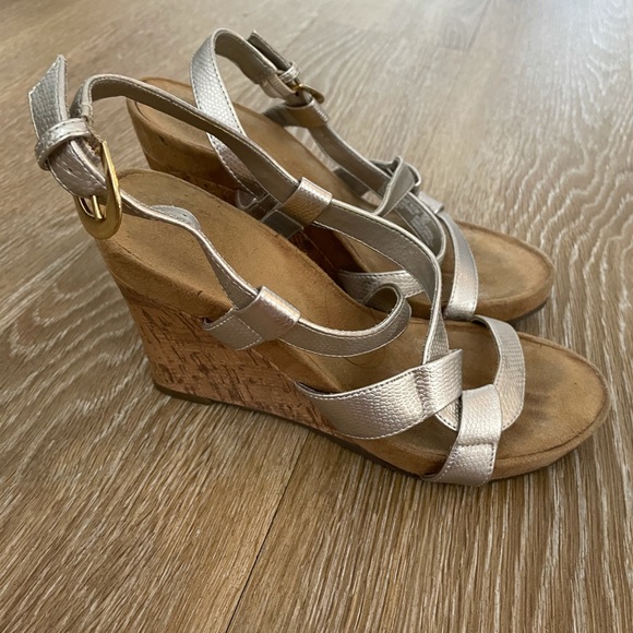 Wedges - Picture 5 of 7